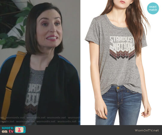 Current Elliott The Crewneck Graphic Tee worn by Jennifer Short (Zoe Lister-Jones) on Life in Pieces