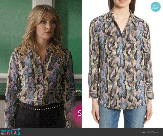 Equipment Slim Signature Python Print Blouse worn by Alice Cooper (Mädchen Amick) on Riverdale
