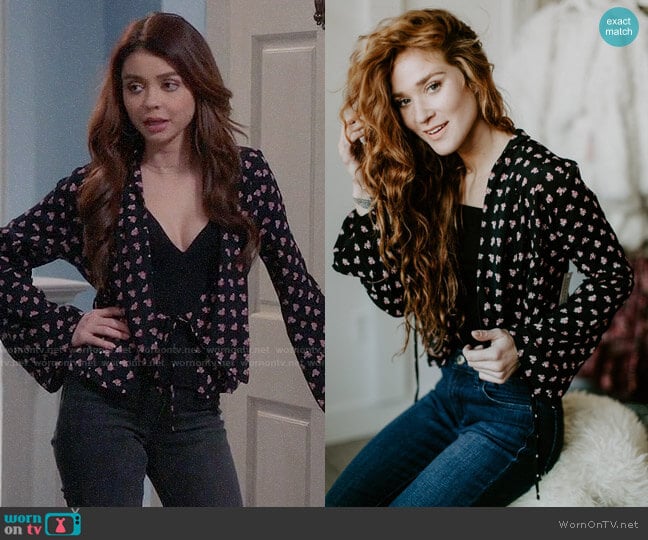 Flynn Skye Camila Blazer in Mini Clusters worn by Haley Dunphy (Sarah Hyland) on Modern Family