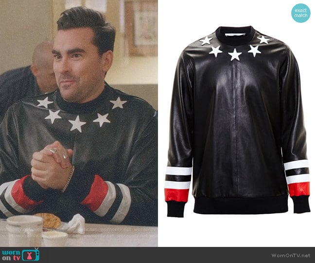 Givenchy Star Patch Sweater worn by David Rose (Daniel Levy) on Schitts Creek