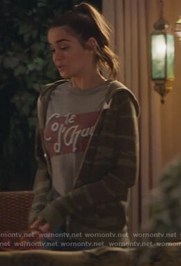 Callie’s print t-shirt and camo hoodie on The Fosters