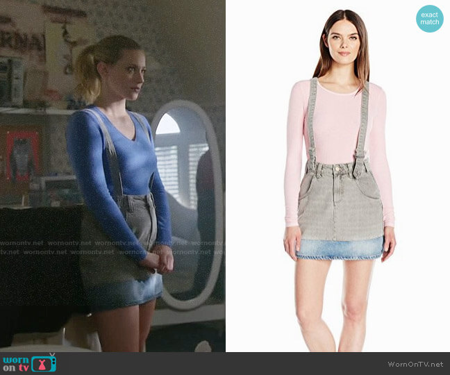 Guess Jessie Skirt worn by Betty Cooper (Lili Reinhart) on Riverdale