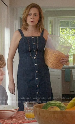 Lena’s denim button front dress on Splitting Up Together