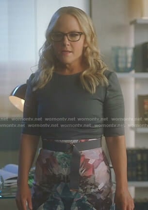 Linda’s grey printed belted dress on Lucifer