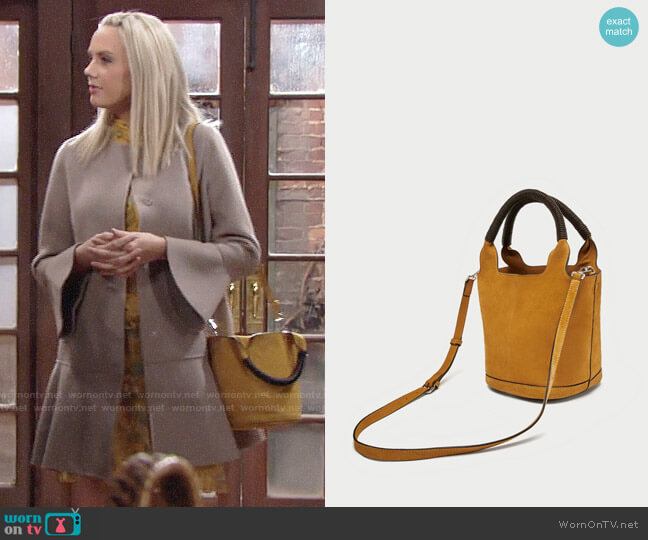 Zara Split Suede Midi Tote Bag worn by Abby Newman (Melissa Ordway) on The Young and the Restless