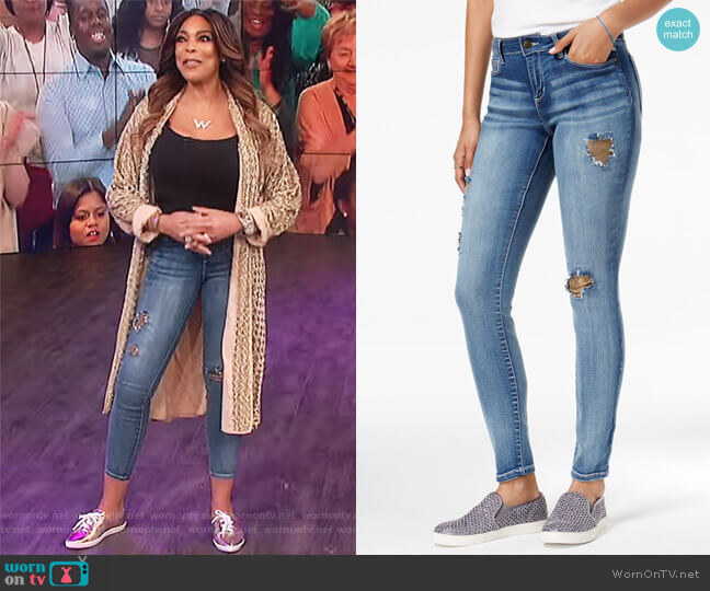Black Daisy Juniors Metallic Rip & Repair Skinny Jeans worn by Wendy Williams on The Wendy Williams Show