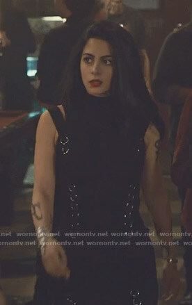 Isabelle’s black ring detail mini dress on Shadowhunters