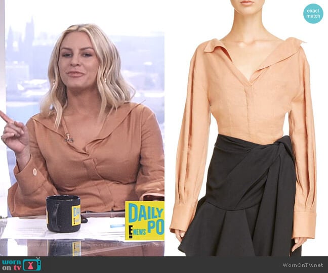 Jacquemus la Chemise Pleated Cuff Linen Blend Blouse worn by Morgan Stewart on E! News