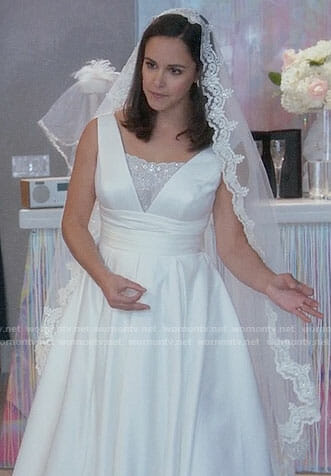Amy’s wedding dress on Brooklyn Nine-Nine