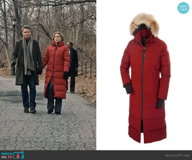 Canada Goose Mystique Parka worn by Elizabeth McCord (Téa Leoni) on Madam Secretary