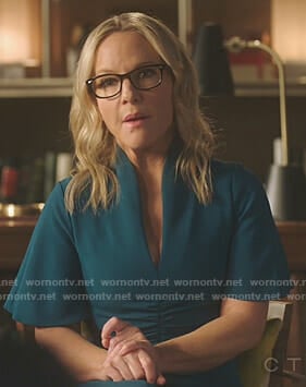 Linda’s green ruched front v-neck dress on Lucifer