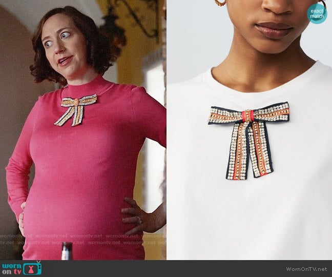 Maje Tadeo T-shirt with Bejeweled Bow worn by Carol Pilbasian (Kristen Schaal) on Last Man On Earth