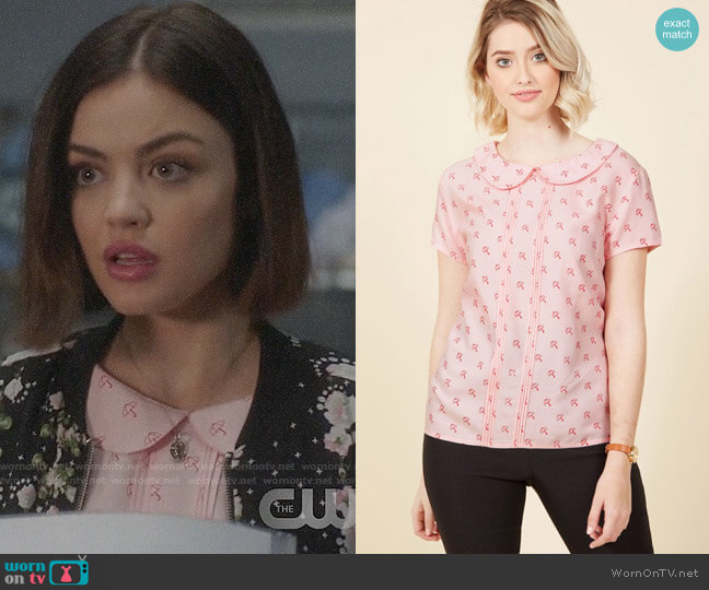 Modcloth Play Tell Top in Umbrellas worn by Stella Abbott (Lucy Hale) on Life Sentence