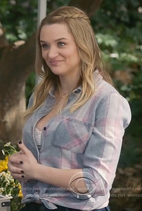 Clementine’s washed out plaid shirt on Life in Pieces