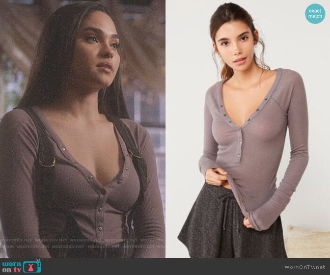 Urban Outfitters Out From Under Everyday Henley Top worn by Simone Davis (Brittany O'Grady) on Star