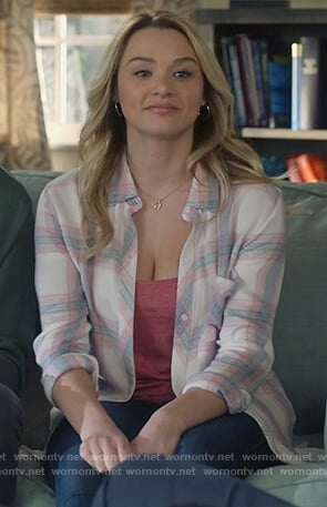Clementine’s white plaid shirt on Life in Pieces