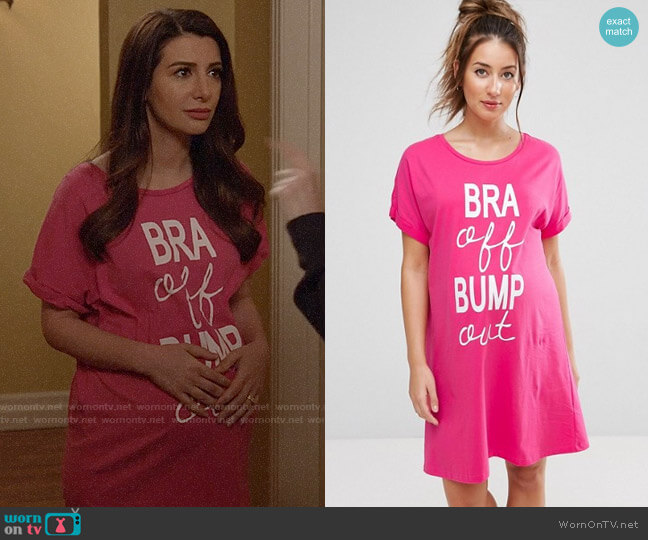 ASOS Maternity Bump Out Sleep Tee worn by Aly Nelson (Nasim Pedrad) on New Girl