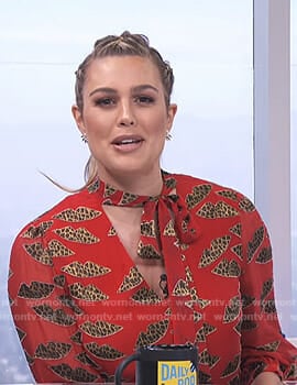 Carissa’s red leopard lip print top on E! News Daily Pop