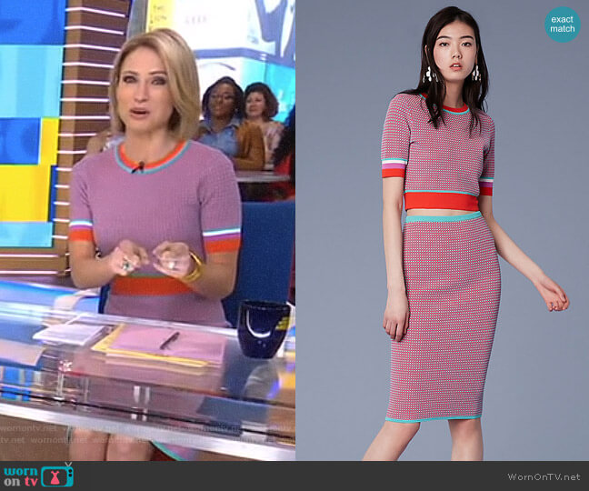 Diane von Furstenberg Short-Sleeve Cropped Crew Neck Sweater worn by Amy Robach on Good Morning America