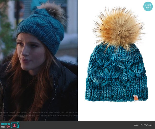 Shit That I Knit The Motley in Ocean worn by Paige Townsen (Bella Thorne) on Famous in Love