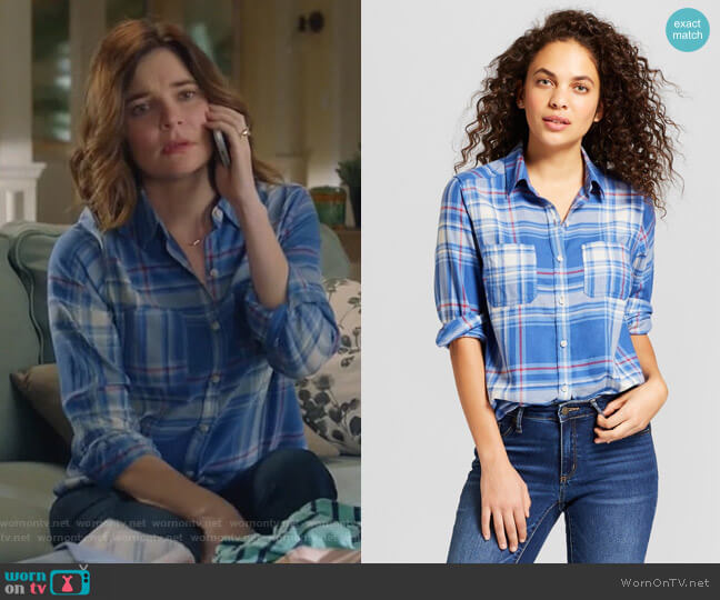 Universal Thread Long Sleeve Plaid Shirt worn by Heather Hughes (Betsy Brandt) on Life in Pieces