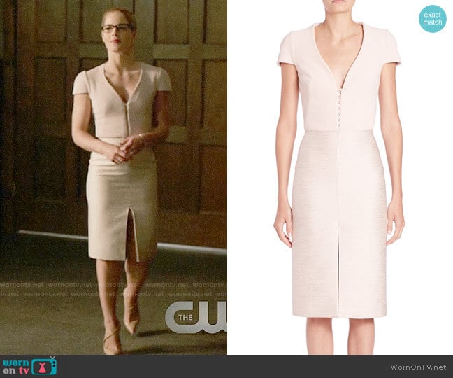 V-neck Sheath Dressby Alexander McQueen worn by Felicity Smoak (Emily Bett Rickards) on Arrow