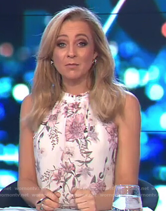Carrie’s white floral gathered top on The Project
