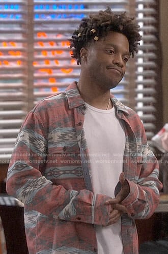Franco’s red and blue printed shirt on Superior Donuts
