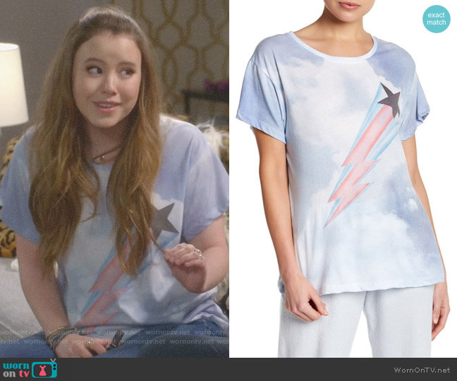 Wildfox Heavens Manchester Star Tee worn by Kendra Gable (Taylor Spreitler) on Kevin Can Wait