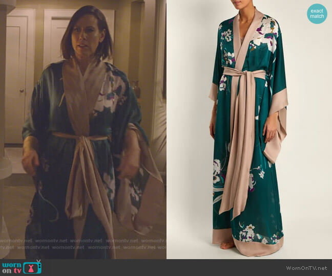Carine Gilson Floral-Print Silk-Satin Kimono Robe worn by Diana Trout (Miriam Shor) on Younger