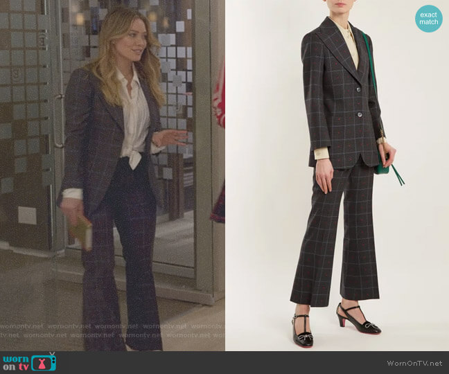 Gucci Heart-jacquard Peak-Lapel Blazer worn by Kelsey Peters (Hilary Duff) on Younger