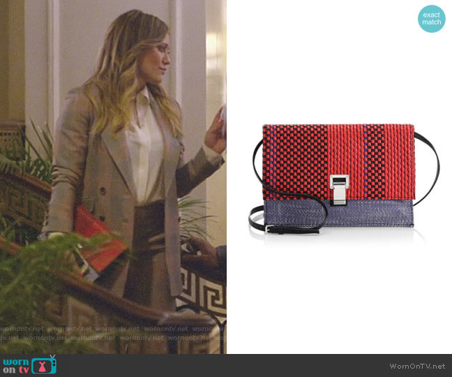 Proenza Schouler Woven Small Lunch Bag worn by Kelsey Peters (Hilary Duff) on Younger