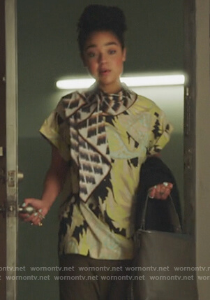 Kat’s floral print top with scarf attachment on The Bold Type