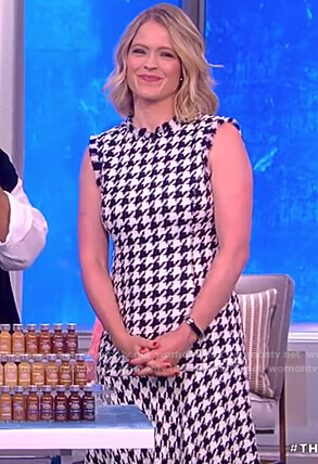Sara’s wool houndstooth dress on The View