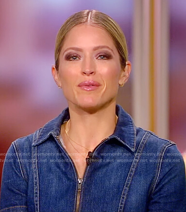 Sara’s blue denim jumpsuit on The View