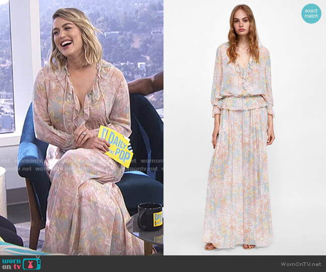 Zara Floral Print Blouse with Ruffles worn by Carissa Loethen Culiner on E! News