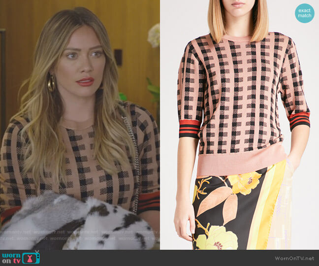 Dries Van Noten Jayan wool-blend sweater worn by Kelsey Peters (Hilary Duff) on Younger