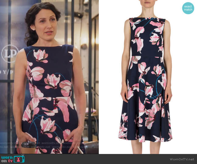 Erdem Maia Lily-Print Sleeveless Dress worn by Abby McCarthy (Lisa Edelstein) on Girlfriends Guide to Divorce