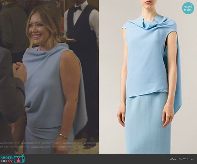 Roland Mouret Eugene Top worn by Kelsey Peters (Hilary Duff) on Younger