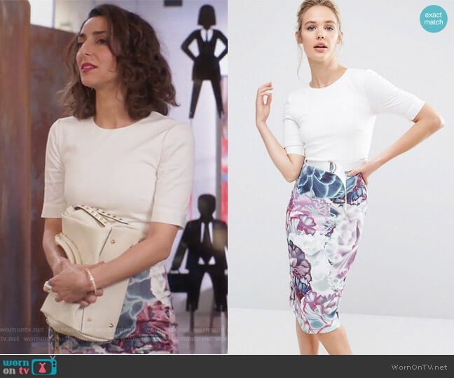 Ted Baker Illuminated Bloom D-Ring Pencil Dress worn by Delia (Necar Zadegan) on Girlfriends Guide to Divorce