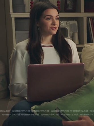 Jane’s white metallic trim sweatshirt on The Bold Type