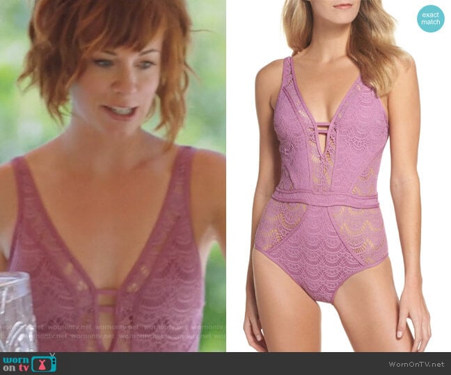 Becca Show & Tell One-Piece Swimsuit worn by Kelly Anne Van Awken (Molly Burnett) on Queen of the South