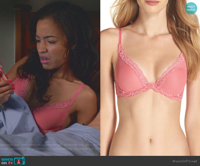 Natori Feathers Underwire Contour Bra worn by Magnolia Barnard (Erinn Westbrook) on Insatiable