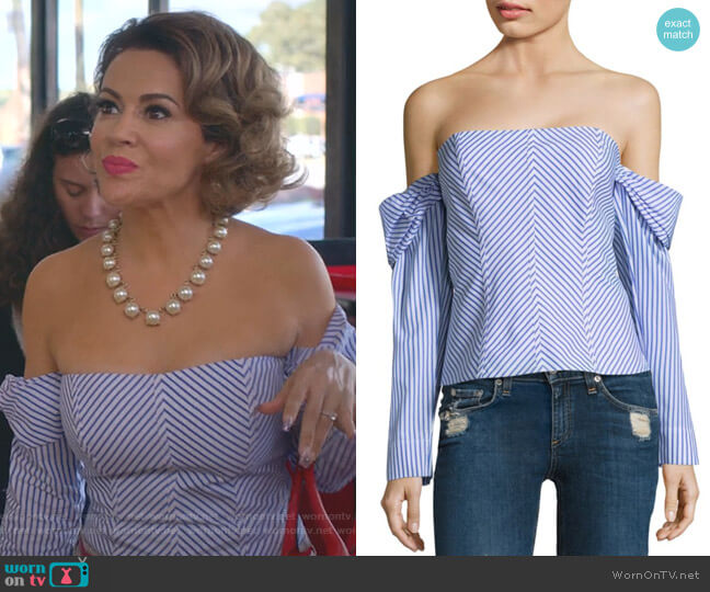 Petersyn Jack Top worn by Coralee Armstrong (Alyssa Milano) on Insatiable
