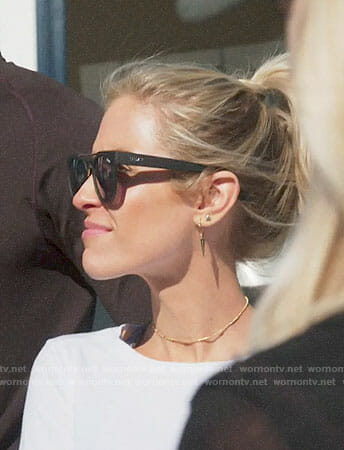 Krisin’s sunglasses on Very Cavallari