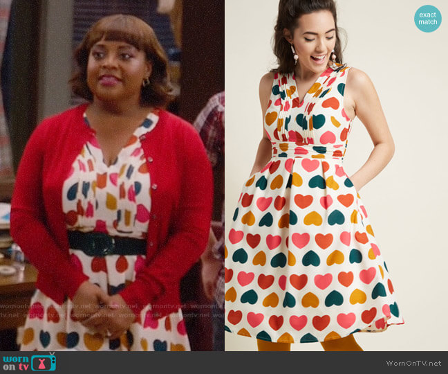 Surely Sweet A-Line Dress with Pockets from ModCloth worn by Anne Flatch (Sherri Shepherd) on Trial and Error