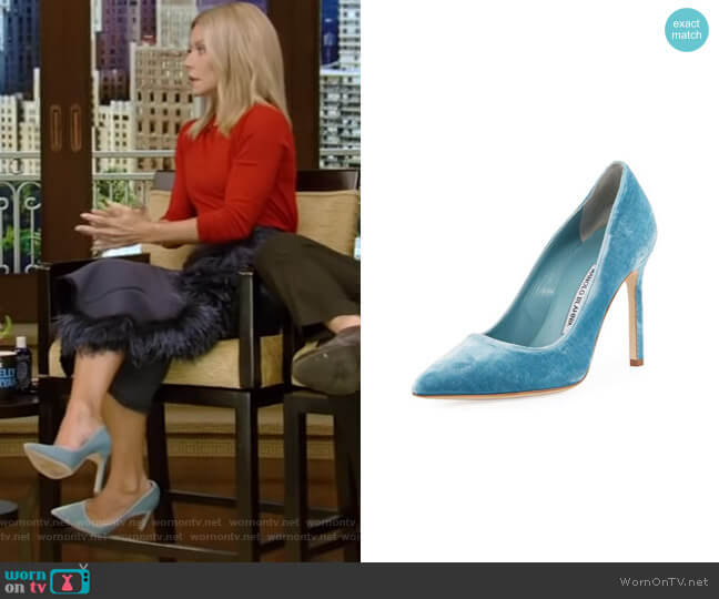 Manolo Blahnik BB Velvet Point-Toe Pump worn by Kelly Ripa on Live with Kelly and Mark
