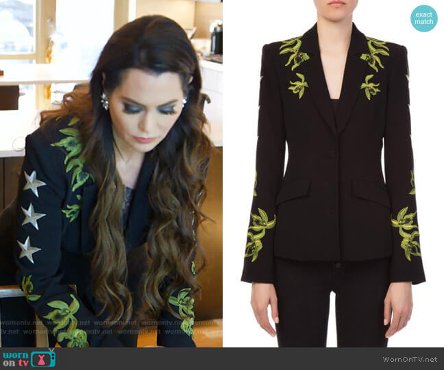 Cinq a Sept Orchid Pax Blazer worn by D’Andra Simmons on The Real Housewives of Dallas