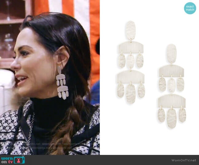Kendra Scott Emmet Earrings worn by D’Andra Simmons on The Real Housewives of Dallas