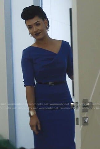 Reeva’s blue v-neck sheath dress on The Gifted